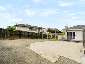 Family Living in a Popular Weymouth Location