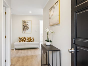 Move in Ready in Macleans Zone