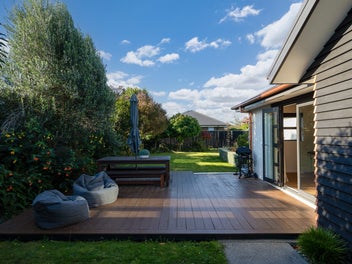 Space, Sunshine & Style in Rosemerryn