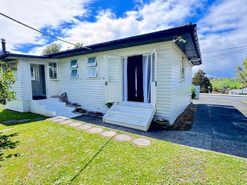 Mid Century Magic on 1/4 Acre!