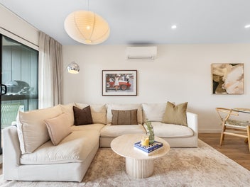 Contemporary Living Across 3 Light Filled Levels
