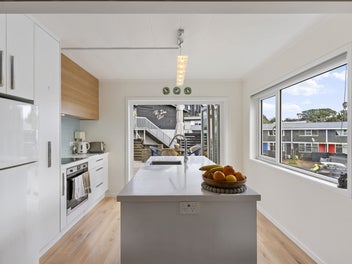 Prime Kingsland Living - Vendor Ready To Act!