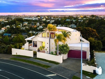 Glorious Rangitoto views: grand entertainer