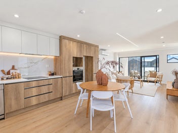 Easy Modern Living