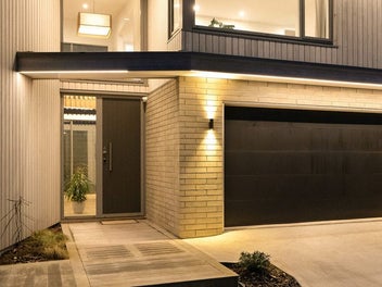 Architectural Luxury & Stunning Sea Views