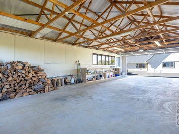 Elevated Taupaki Lifestyle - Land, Views & Space