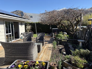 Spring has arrived in beautiful Arrowtown