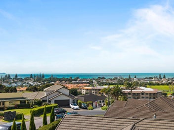 Sea Change - The Ritz, Orewa