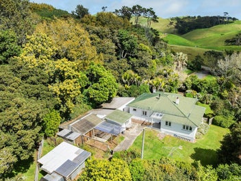 A Country Retreat with Character and Soul