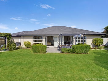 Sunny, Spacious and Private