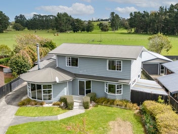 SPACIOUS & STYLISH FAMILY LIVING