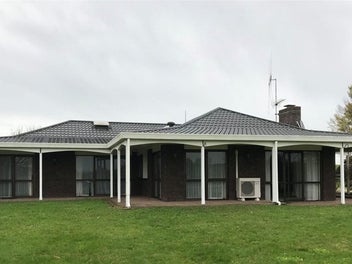 Image 1 of 8