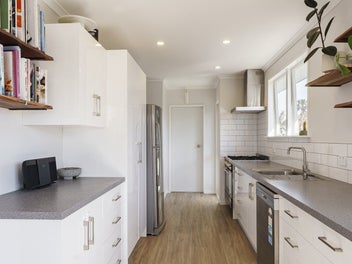 Your Own Private Retreat with Large Garaging
