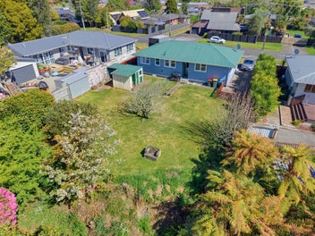 Good Bones & Great Location