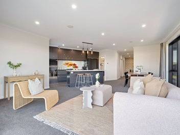 Sunny and modern living with room to roam