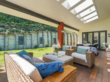 Architectural Living & Exceptional Lifestyle!