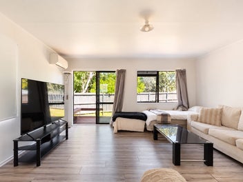 A Great Opportunity in Mount Postcode