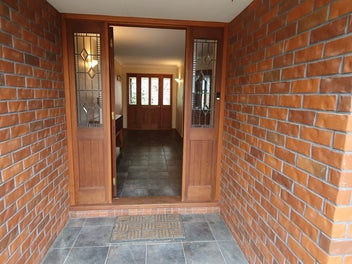 Spacious Family Living with Versatility!