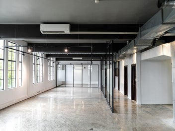 Image 1 of 21