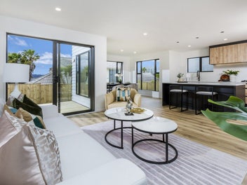 Freehold and freestanding. A near-new home