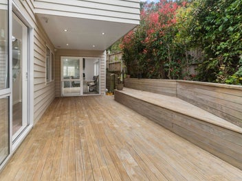 Modern Low Maintenance Freehold Living