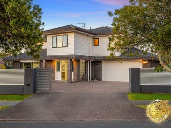 61 Matterhorn Crescent