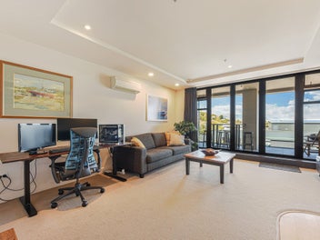 Apartment Living - Summer Sorted At The Sands!