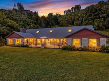 Rural, coastal views and expansive living