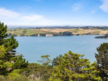 A Different Scale of Coastal Living