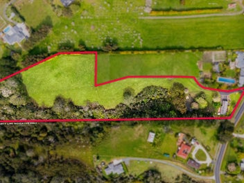 Looking for opportunity? Barn on 3.29 Hectares