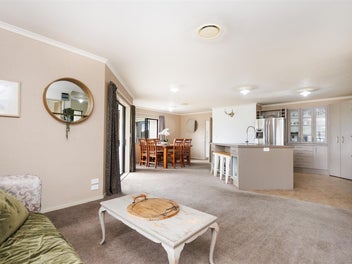 TEAM LEWIS - 4 BED HOME WITH TRIPLE IA GARAGE