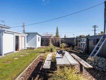 TEAM LEWIS - LOCK-UP & LEAVE PROPERTY + STUDIO