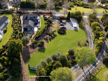 Generous Property with Loads of Scope