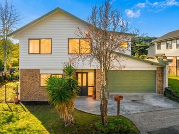 AFFORDABLE BUYING - BIG 5-BEDROOM HOME