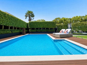 Family Paradise in Double Grammar Zone