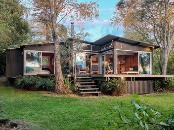 Mid-Century Design, Timeless Lakefront Living