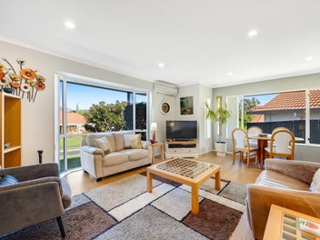 Luxury, Security & Lifestyle in Orinda Park