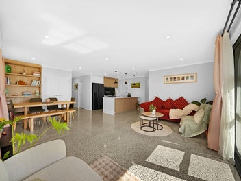 3 Bedrooms + Study on a Freehold Section