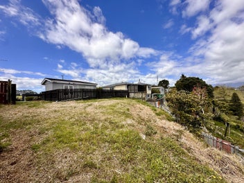 Image 1 of 8