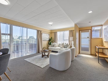 Well positioned & easy care living