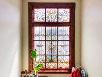 Character, sun and serious space on the terrace
