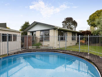A Must-Sell Situation in Riverlea