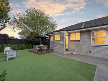 Sunny, Stylish & Plenty of Space!