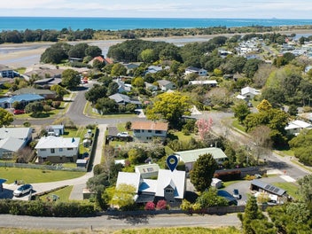 A unique coastal retreat