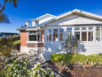 A bungalow with room for everyone