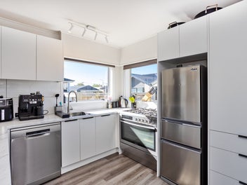Exceptional living, light filled and private