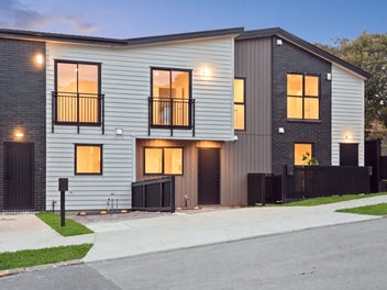 Elevated Living in the Heart of Pakuranga