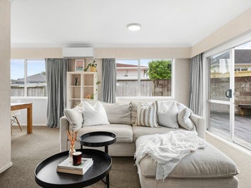 SINGLE-LEVEL LIVING WITH PARKING TO IMPRESS