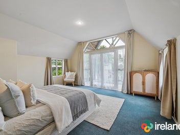 Spacious Family Home with Triple Garage