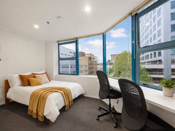 Cosy home by University Precinct